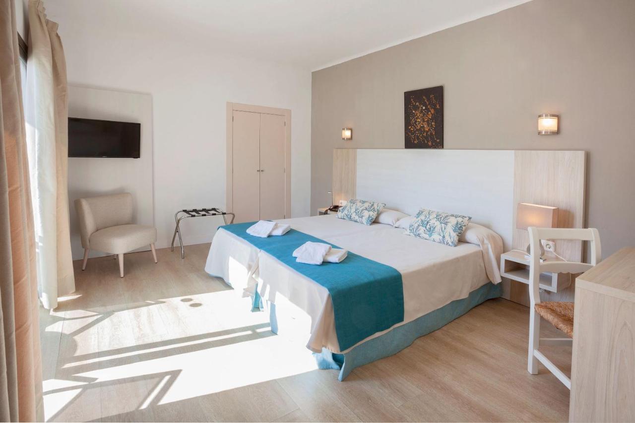 Petit Garden Hotel By Flacalco Cala Ratjada  Buitenkant foto