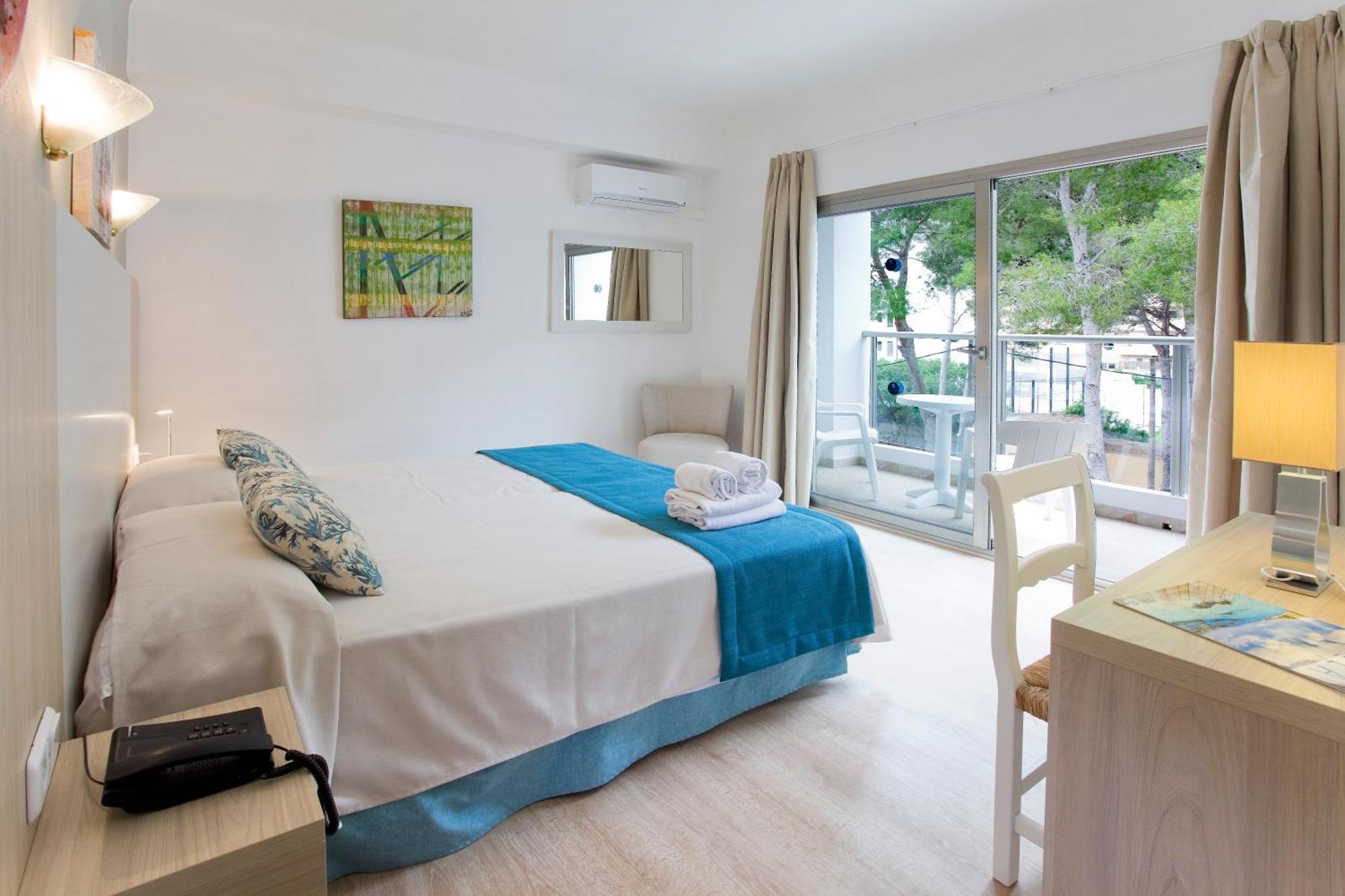 Petit Garden Hotel By Flacalco Cala Ratjada  Buitenkant foto
