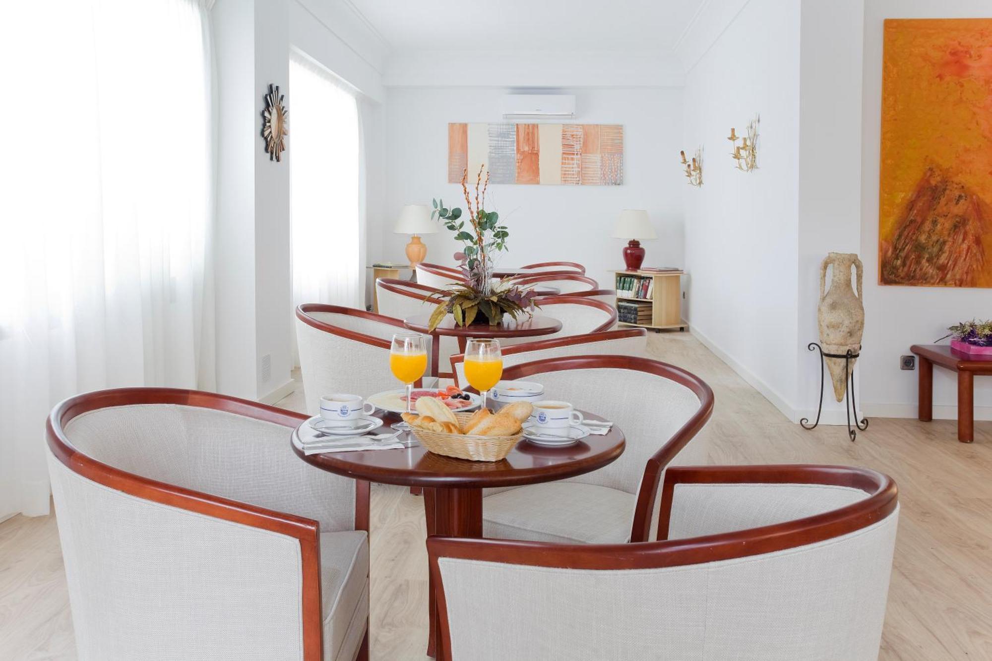Petit Garden Hotel By Flacalco Cala Ratjada  Buitenkant foto